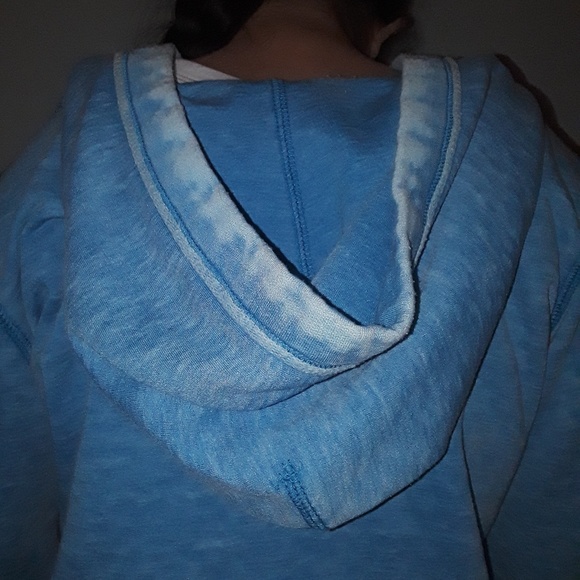 Bèllargo Blue Hoodie - Picture 4 of 5